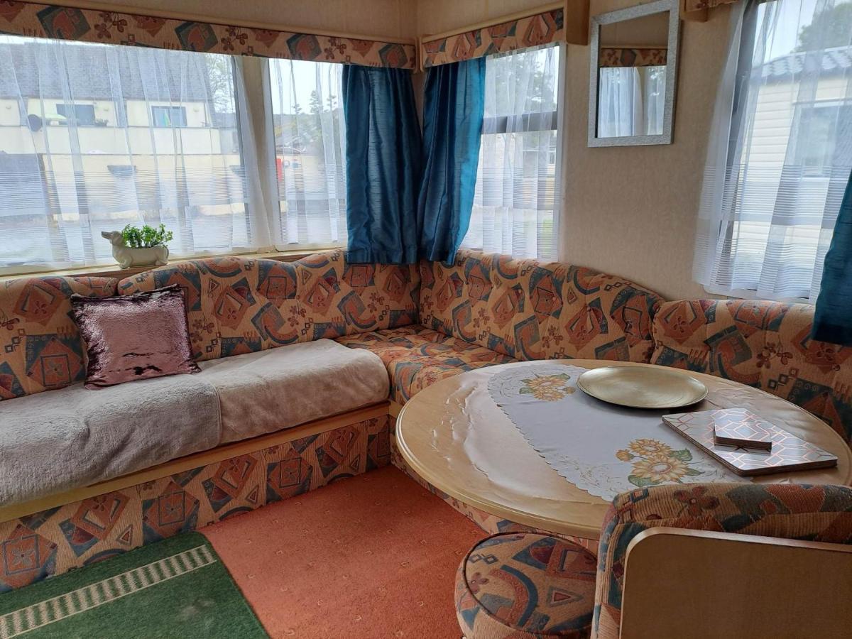 Cosy Caravan At Blackmoor Farm Ludchurch Kültér fotó